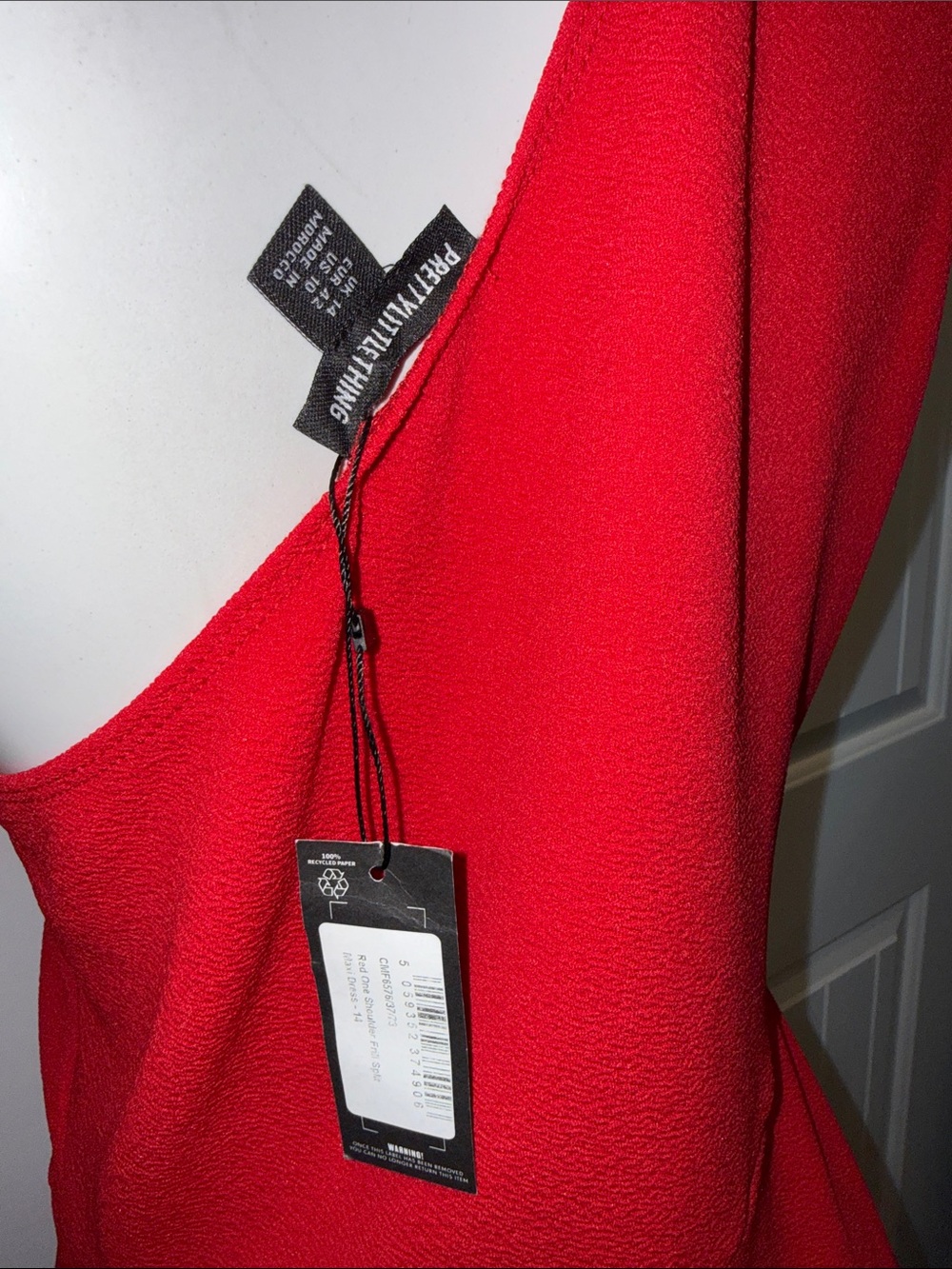 PrettyLittleThing One-Shoulder Red Ruffle Hem Dress - Picture 5 of 5